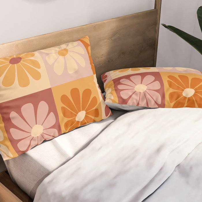 70's Daisy Bloom  Pillow Sham Gallery Image 2