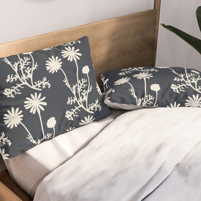 Wild Daisies Vintage Contemporary Floral Botanical Pattern in Dark Navy Blue Pillow Sham Gallery Image 2