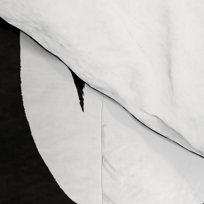 Tulip Tremble In Black  Comforter Gallery Image 4
