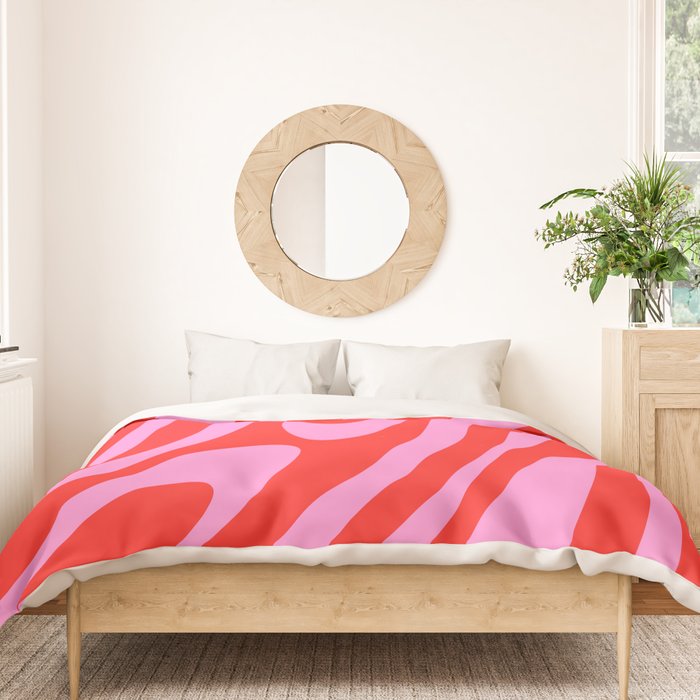 Bold Abstract Wavy Loops Pop Pattern in Preppy Pink and Red Duvet Cover Gallery Image 3
