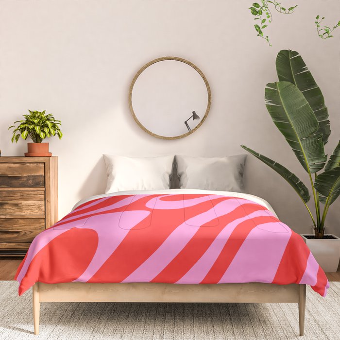 Bold Abstract Wavy Loops Pop Pattern in Preppy Pink and Red Comforter Gallery Image 3