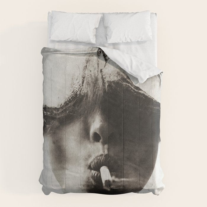 The sound of waves ... Comforter Gallery Image 1