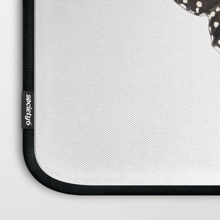 Monarch (Danaus plexippus) Laptop Sleeve Gallery Image 3