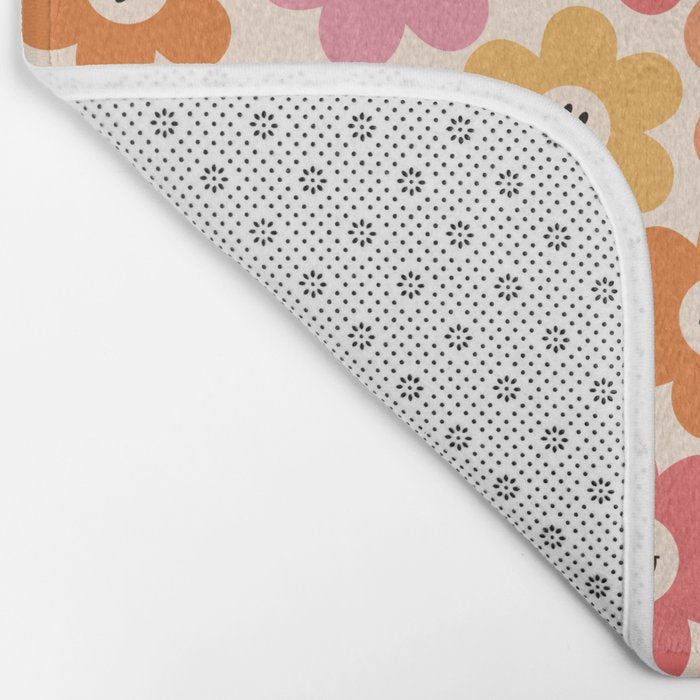 Retro Smiley Flowers Pattern Bath Mat Gallery Image 2
