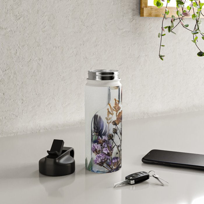 Sage and Bone Water Bottle Gallery Image 4