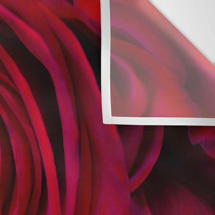 Red roses Wall Tapestry Gallery Image 3