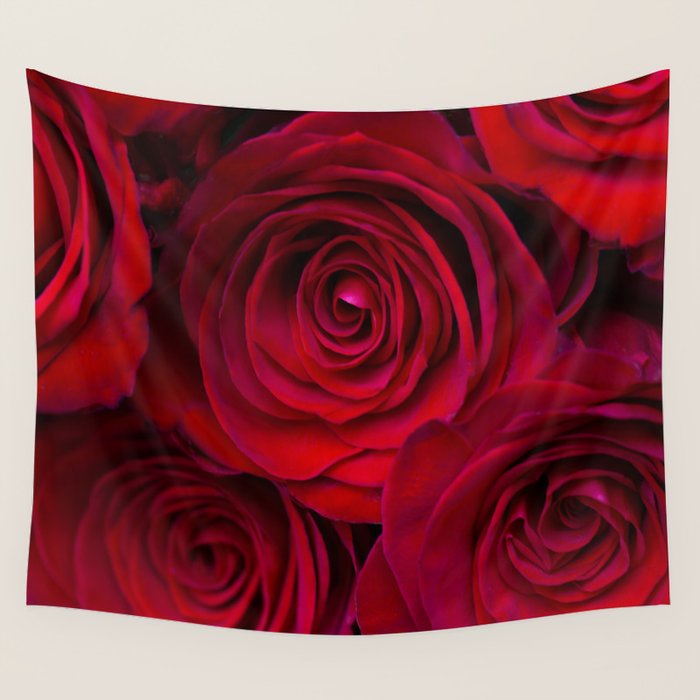 Red roses Wall Tapestry Gallery Image 1