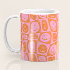 Retro happy face checkered pattern Coffee Mug Gallery Image 3