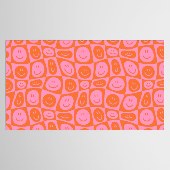 Retro happy face checkered pattern Tablecloth Gallery Image 2