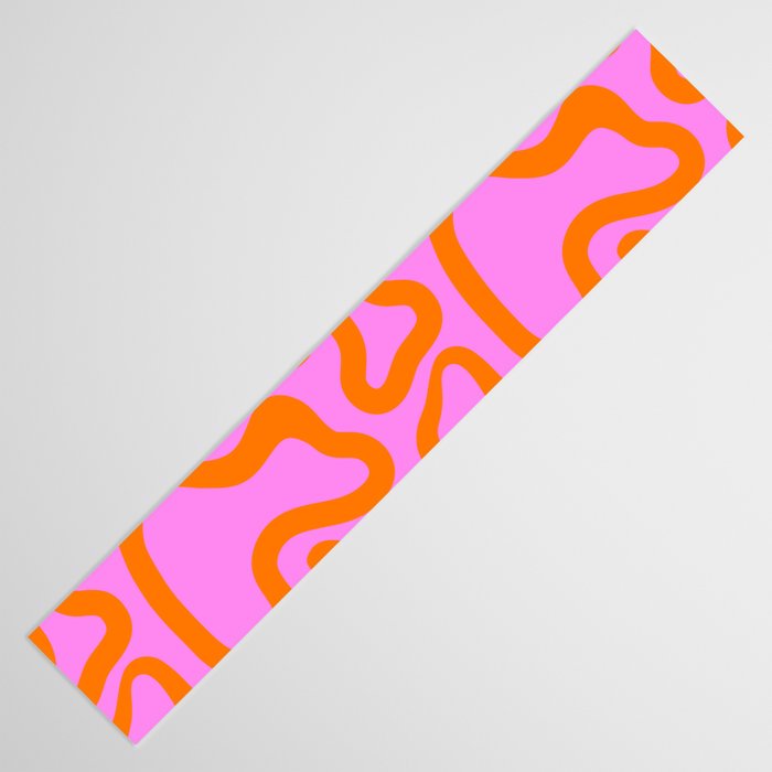 Wavy retro pink psychedelic pattern Table Runner Gallery Image 3