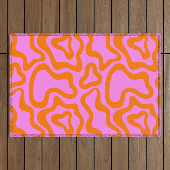 Wavy retro pink psychedelic pattern Outdoor Rug Gallery Image 1