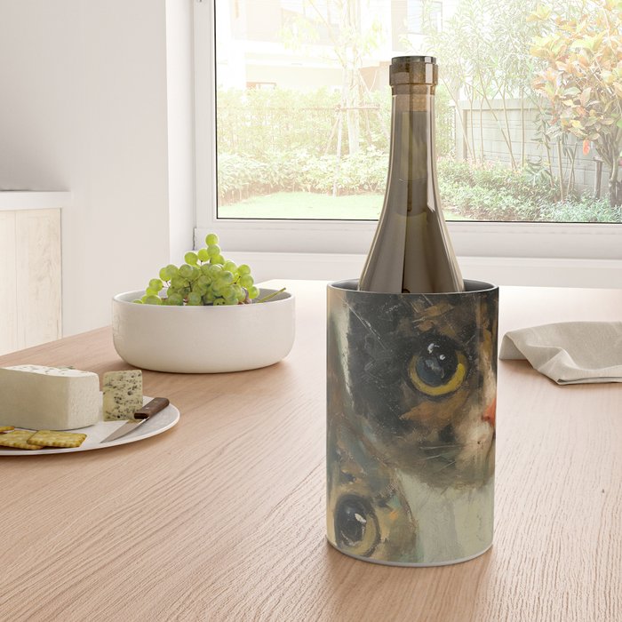 Peeping III Wine Chiller Gallery Image 4