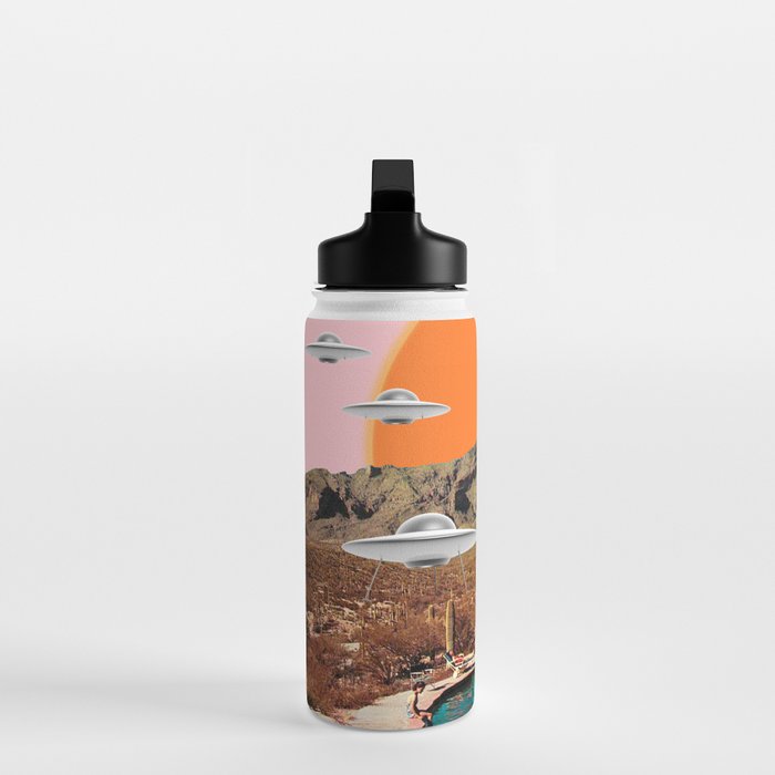 They've arrived! (UFO) Water Bottle Gallery Image 3