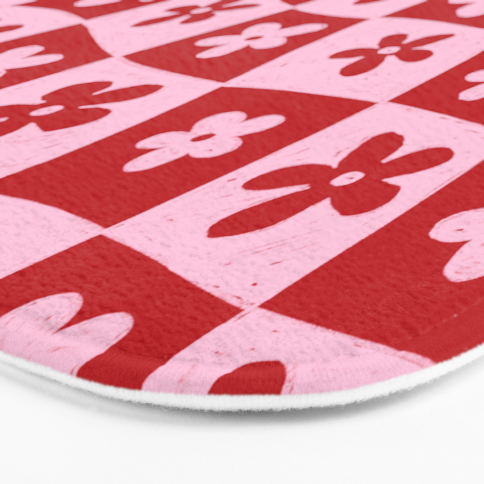 Red and Pink Retro Daisy Checkerboard Swirl Pattern Bath Mat Gallery Image 3