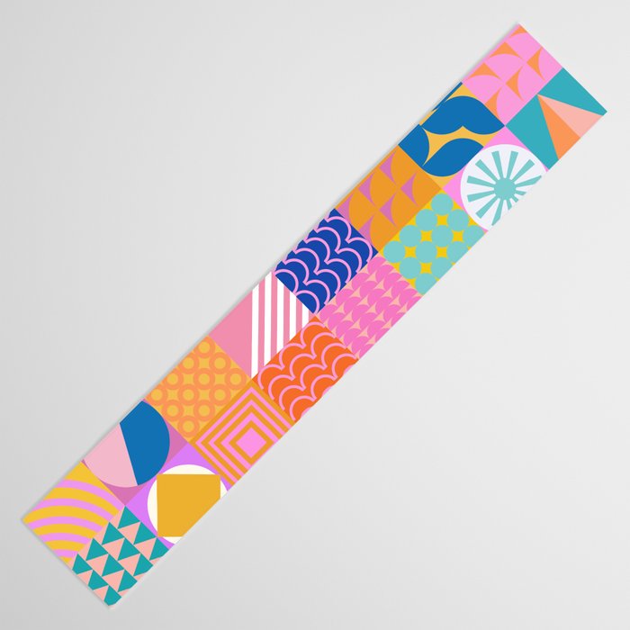 Shapes 81 Table Runner Gallery Image 3