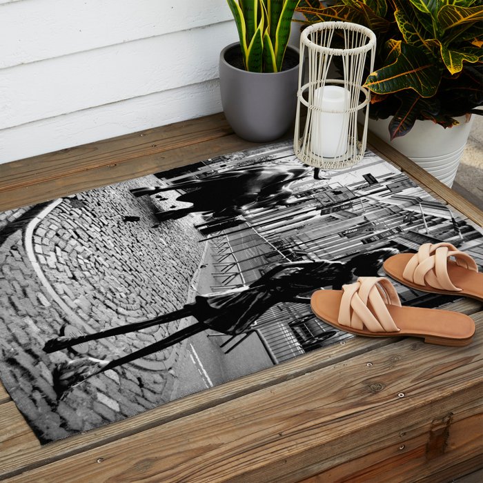Fearless Girl and the Charging Bull Outdoor Rug Gallery Image 2