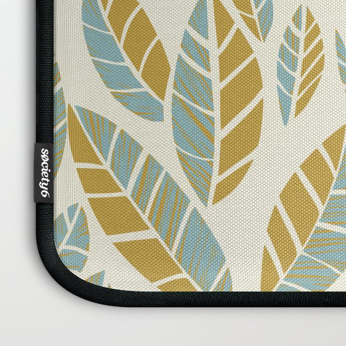 Wildlife Safari Laeves moss Laptop Sleeve Gallery Image 3