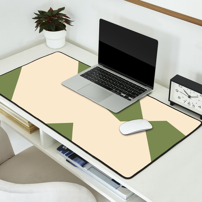Minimalist 112 Desk Mat Gallery Image 2