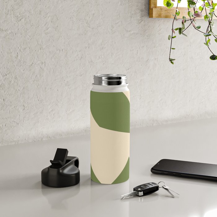 Minimalist 112 Water Bottle Gallery Image 4