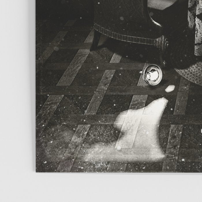 Room Skull B&W Poster Gallery Image 3