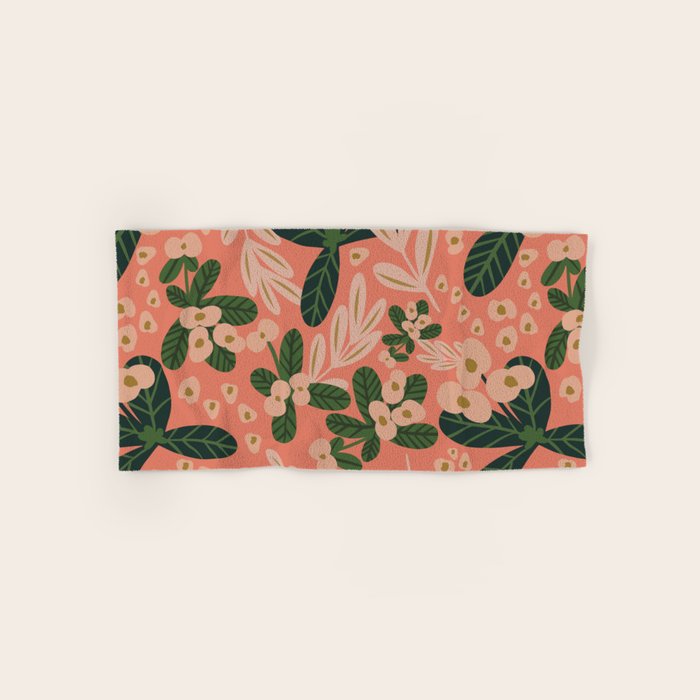 Poppy Pine (pink) Bath Towel Gallery Image 1