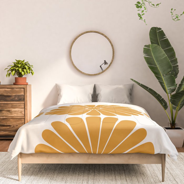 Retro Daisy Abstract V Golden Yellow Bold Floral Comforter Gallery Image 3