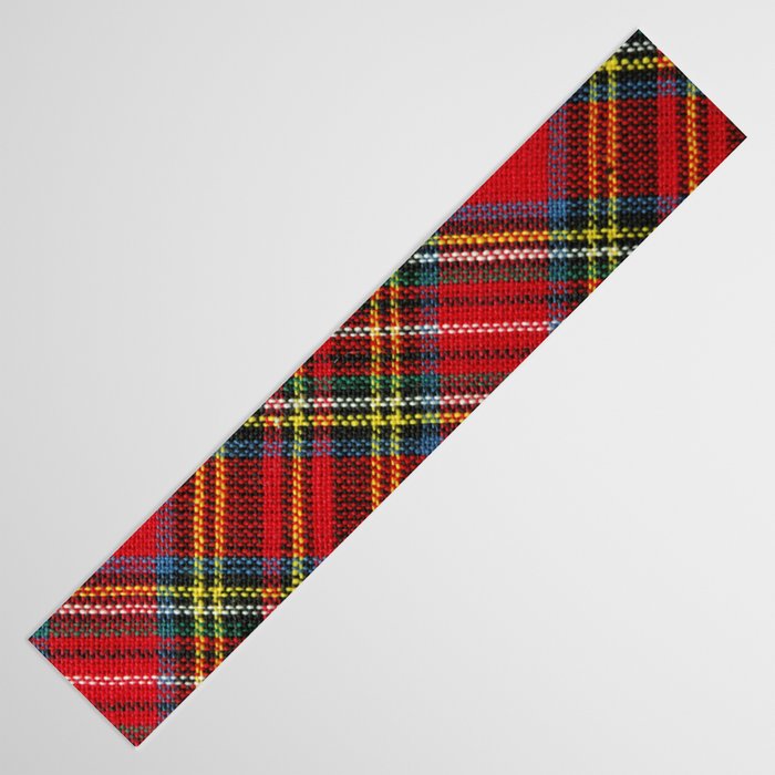 Christmas Plaid Tartan Pattern Table Runner Gallery Image 3