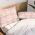 Mid Century Modern Atomic Rings Pattern Dusty Rose Pillow Sham Gallery Image 2