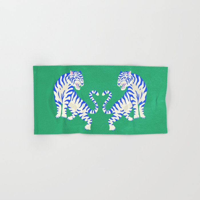 The Roar: White Tiger Edition Bath Towel Gallery Image 1