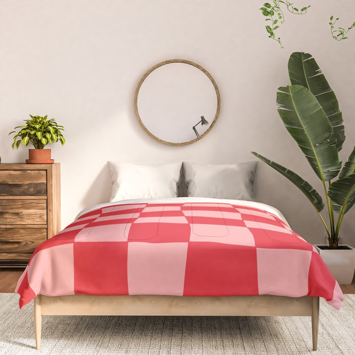 Hand Drawn Checkerboard Pattern (red/pink) Comforter Gallery Image 3