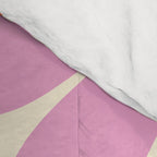 Big Daisy - Groovy Flower - Pink and Orange Comforter Gallery Image 4