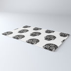 DÃ­a de Muertos Calavera â¢ Mexican Sugar Skull - Black Palette Rug Gallery Image 3