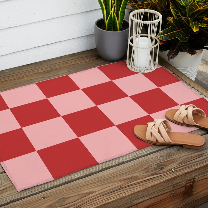 Checkered (Strawberry) Outdoor Rug Gallery Image 2