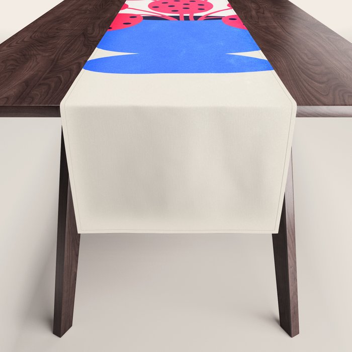 Blueberry Vase & French Fuchsia Leaves: Vases & Stuff 03 Table Runner Gallery Image 1