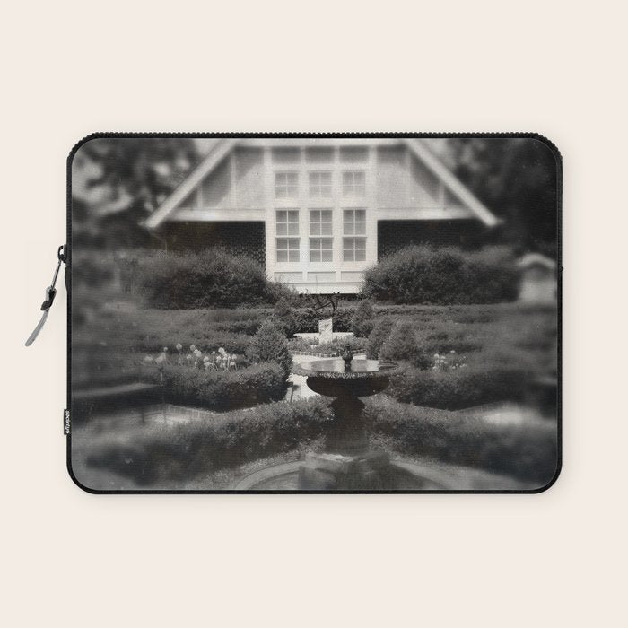 Living in a Dream World Laptop Sleeve Gallery Image 1