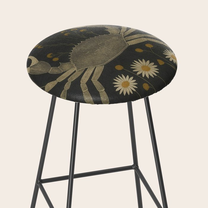 Crab with Daisies Stool Gallery Image 2