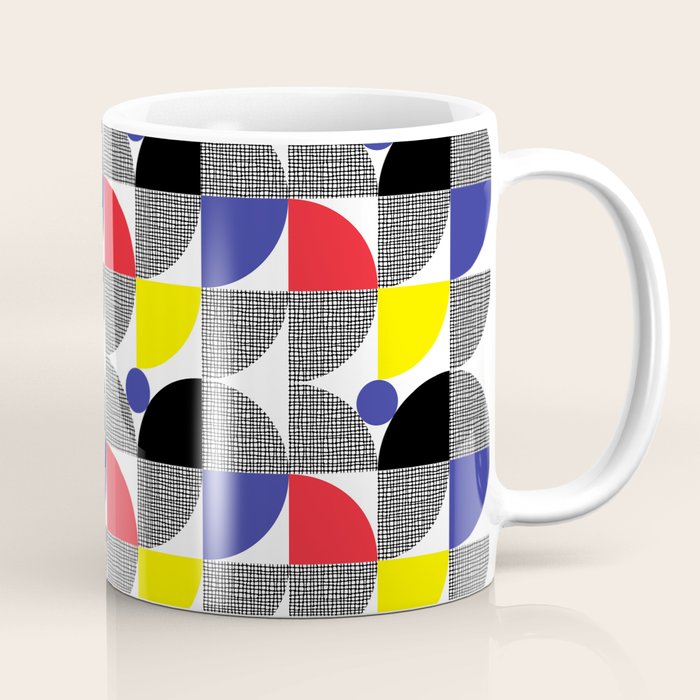 Textured Mid-century Circles 5 - Red, Blue, Yellow On White Coffee Mug