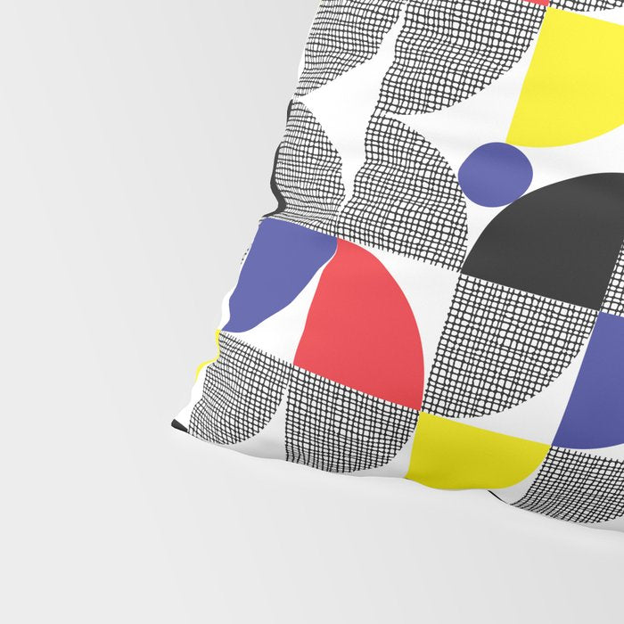 Textured Mid-century Circles 5 - Red, Blue, Yellow On White Pillow Sham Gallery Image 4