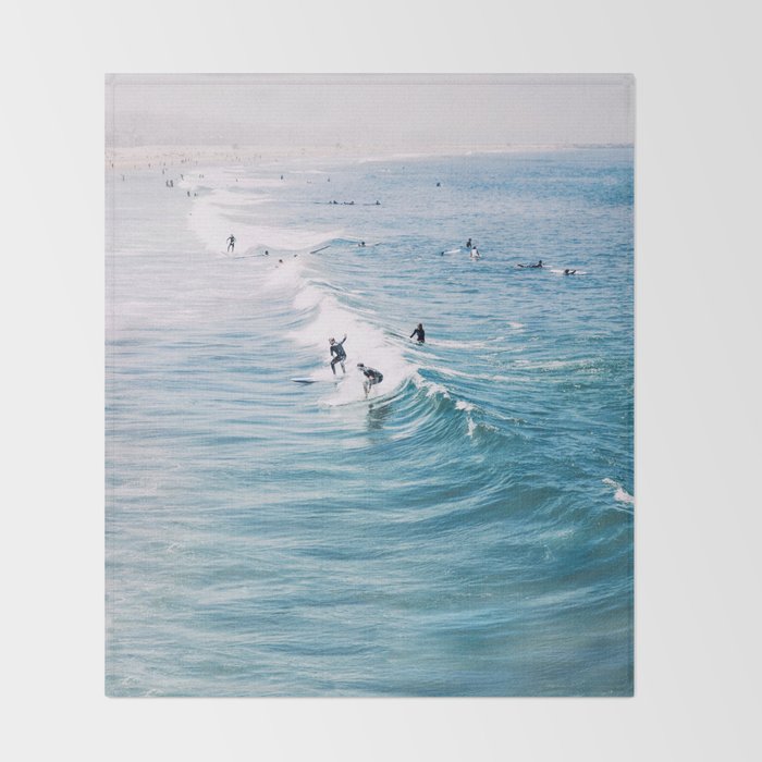 Catch A Wave Throw Blanket Gallery Image 2