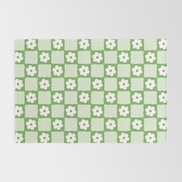 Retro Flower Checker in Forest Green Rug Gallery Image 2
