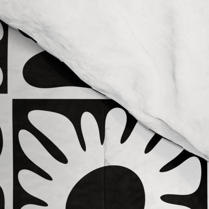 Black and white retro flower art pattern Comforter Gallery Image 4