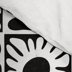 Black and white retro flower art pattern Comforter Gallery Image 4