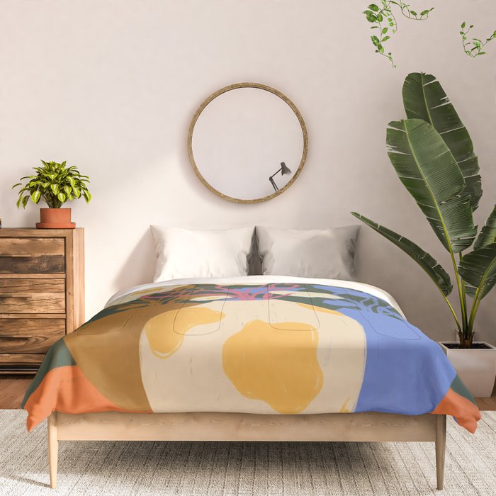 Vase reflections Comforter Gallery Image 3