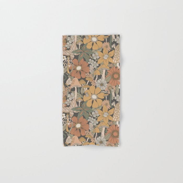 Garden Wonderland Bath Towel Gallery Image 1