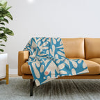 Be in love Throw Blanket Gallery Image 1