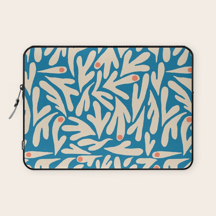 Be in love Laptop Sleeve Gallery Image 1