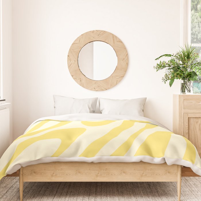 Wavy Loops Retro Abstract Pattern in Yellow Duvet Cover Gallery Image 3