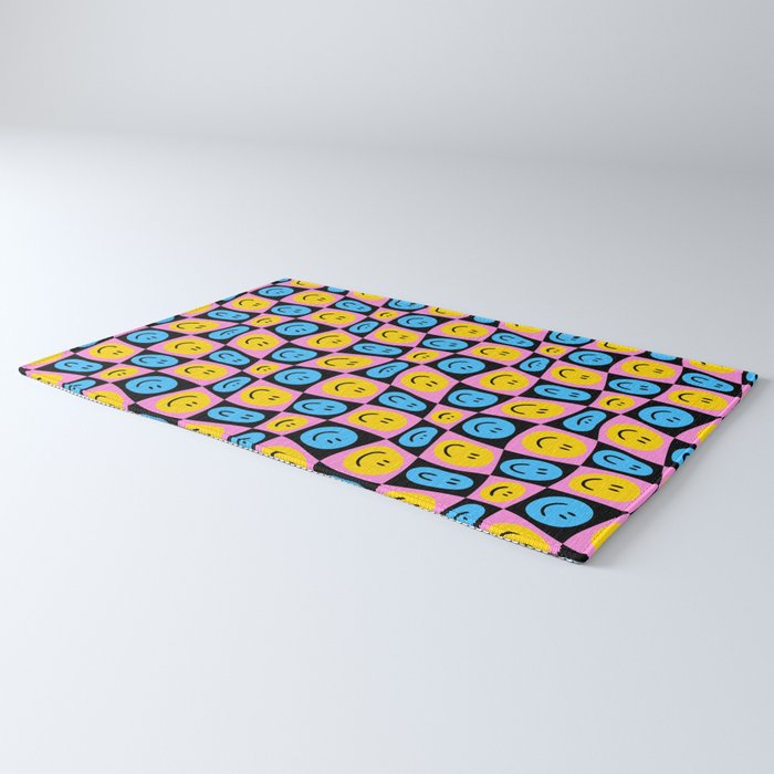 Retro happy smiling face checkered pattern Rug Gallery Image 3