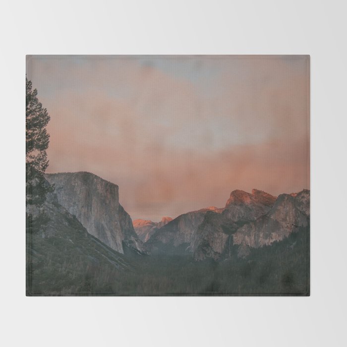 Yosemite National Park Sunset Throw Blanket Gallery Image 2