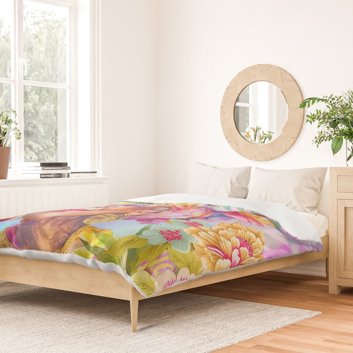 Pura Vida Ageless Fashionista Icon Duvet Cover Gallery Image 2